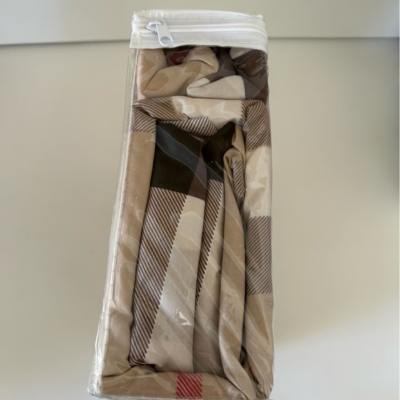 Queen Browns and Red Plaid Ultra Plush Sheet Set 2500 Deep Pocket Pink Floral - Picture 4 of 7